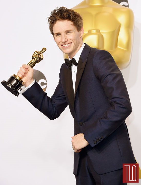Eddie-Redmayne-Oscars-2015-Awards-Alexander-McQueen-Red-Carpet-Fashion-Tom-Lorenzo-Site-TLO (3)