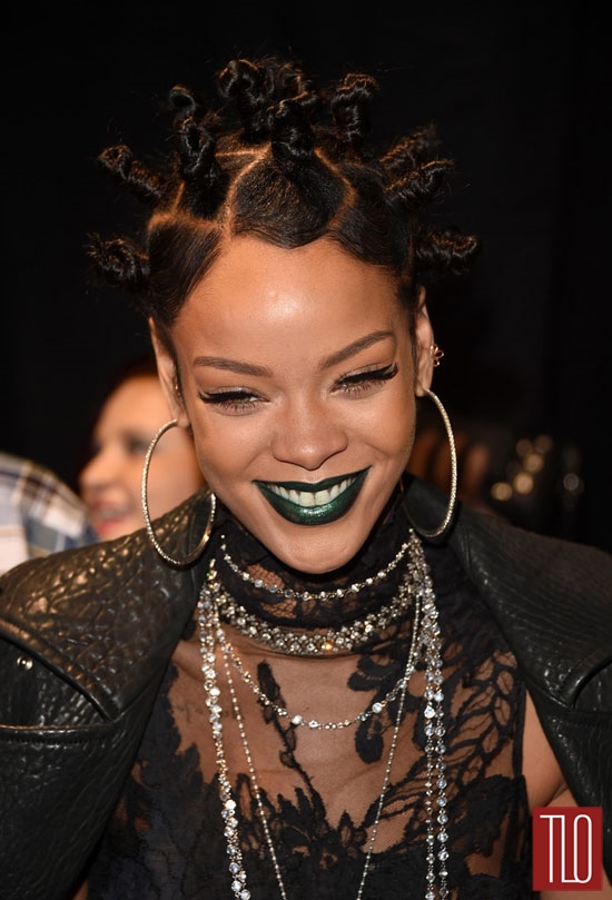 Rihanna-Givenchy-Couture-2014-iHeart-Radio-Music-Awards-Tom-Loenzo-Site-TLO (5)