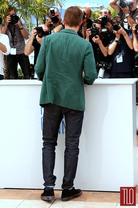 Robert-Pattinson-The-Rover-Photo-Call-Cannes-Tom-Lorenzo-Site-TLO-(6)