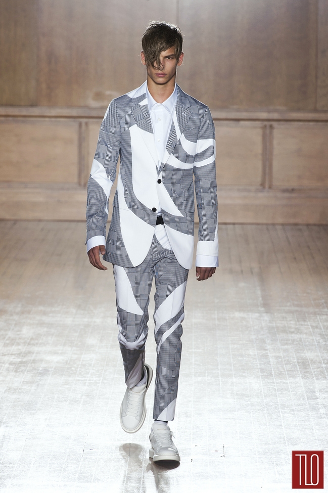 Alexander-McQueen-Spring-2015-Menswear-Collection-Tom-Lorenzo-Site-TLO (13)