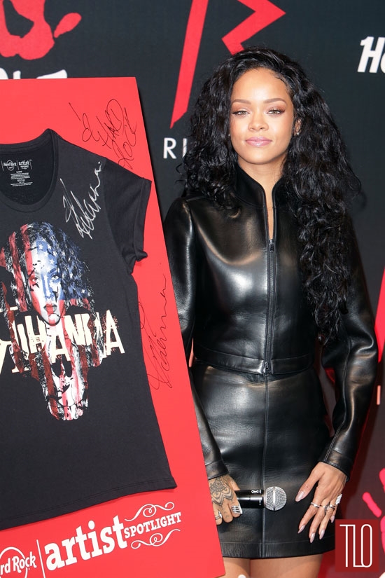 Rihanna-Rock-Hard-Cafe-Charity-Event-Paris-Azzedine-Alaia-Tom-Lorenzo-Site-TLO (4)