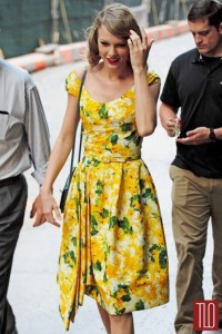 Taylor Swift in Oscar de la Renta in New York City - Tom + Lorenzo