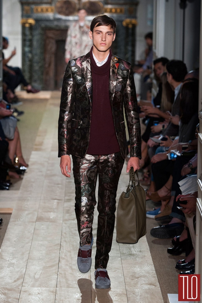 Valentino-Spring-2015-Menswear-Collection-Paris-Fashion-Week-Tom-Lorenzo-Site-TLO (14)