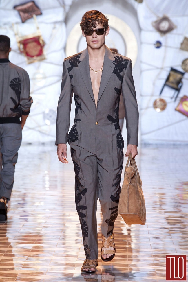 Versace-Spring-2015-Menswear-Collection-Milano-Fashion-Week-Tom-Lorenzo-Site-TLO (23)