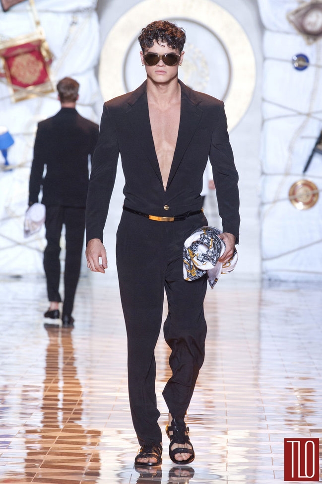 Versace-Spring-2015-Menswear-Collection-Milano-Fashion-Week-Tom-Lorenzo-Site-TLO (29)