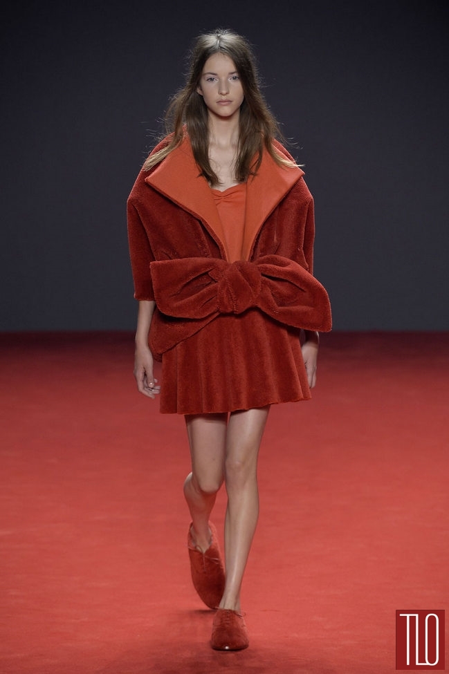 Viktor-Rolf-Fall-2014-Couture-Collection-Tom-Lorenzo-Site-TLO (10)