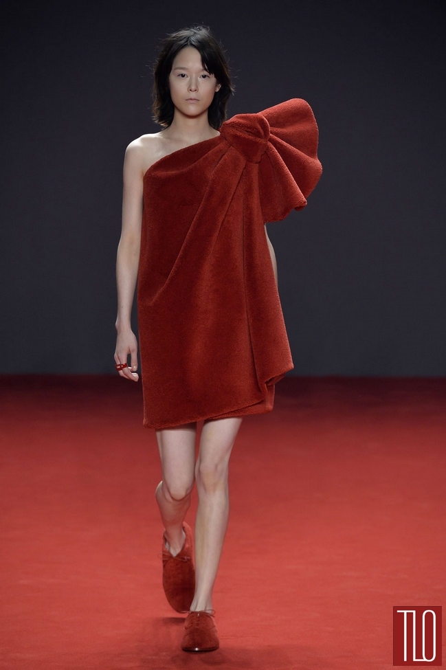 Viktor-Rolf-Fall-2014-Couture-Collection-Tom-Lorenzo-Site-TLO (14)