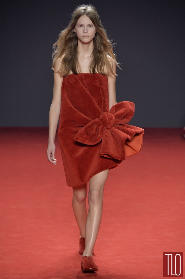 Viktor-Rolf-Fall-2014-Couture-Collection-Tom-Lorenzo-Site-TLO (3)