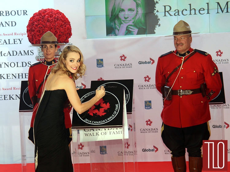 Rachel-McAdams-Red-Carpet-2014-Canada-Walk-Fame-Awards-Fashion-Zuhair-Murad-Coutoure-Tom-Lorenzo-Site-TLO (3)