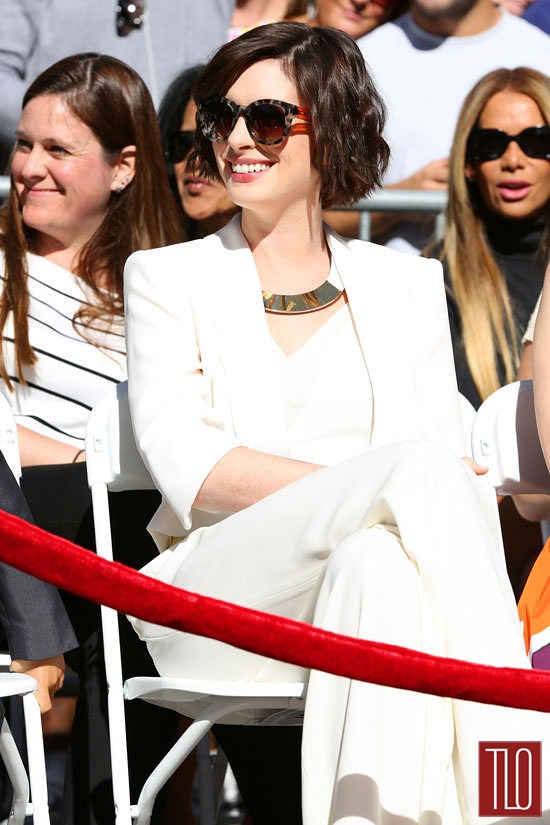 Anne-Hathaway-Matthew-McConaughey-Walk-Fame-Star-Event-Fashion-Max-Mara-Tom-Lorenzo-Site-TLO (4)