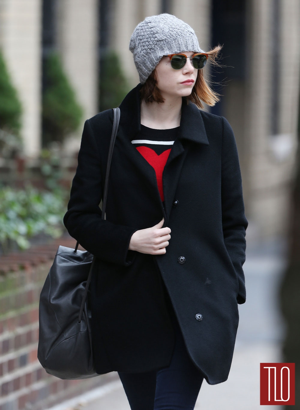 Emma-Stone-GOTS-New-York-Street-Style-Express-Graphic-Heart-Sweater-Dress-Tom-Lorenzo-Site-TLO (1)