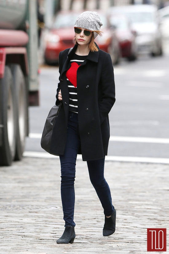 Emma-Stone-GOTS-New-York-Street-Style-Express-Graphic-Heart-Sweater-Dress-Tom-Lorenzo-Site-TLO (5)