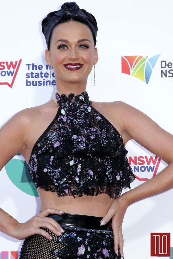 Katy-Perry-2014-ARIA-Awards-Red-Carpet-Fashion-Jamie-Lee-Tom-LOrenzo-Site-TLO (5)