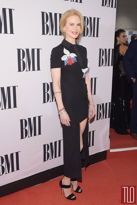 Nicole-Kidman-Keith-Urban-2014-BMI-Country-Awards-Red-Carpet-Fashion-Fendi-Tom-Lorenzo-Site-TLO (2)