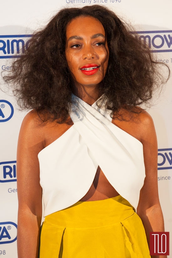 Solange-Knowles-Rimowa-Event-Red-Carpet-Fashion-Mily-Rosie-Assoulin-Tom-Lorenzo-Site-TLO (3)