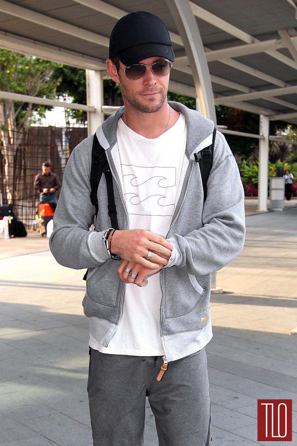 Chris Hemsworth Arrives at Sydney Airport | Tom + Lorenzo