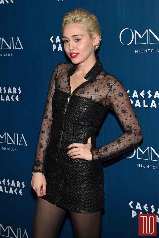 Miley-Cyrus-Omnia-Nightclub-Event-Red-Carpet-Fashion-Prada-Tom-Lorenzo-SIte-TLO (5)