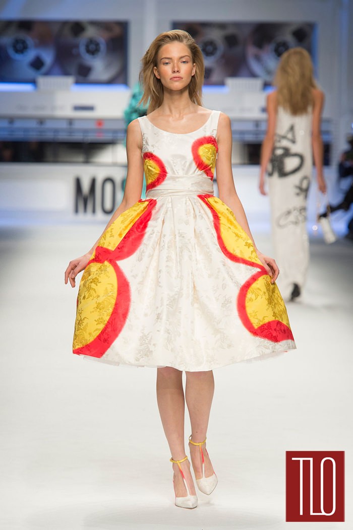Moschino-Fall-2015-Collection-Milan-Fashion-Week-Runway-Tom-Lorenzo-Site-TLO (17)