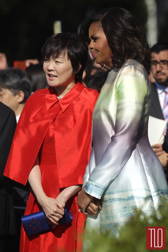 Michelle-Obama-Japanese-Prime-Minister-Shinzo-Abe-Akie-Abe-White-House-Visit-Monique-Luhillier-Fashion-Tom-Lorenzo-Site-TLO (4)