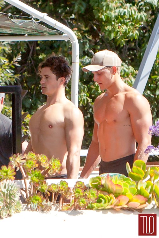 Orlando-Bloom-Works-Out-Shirtless-Los-Angeles-Tom-Lorenzo-Site-TLO (3)
