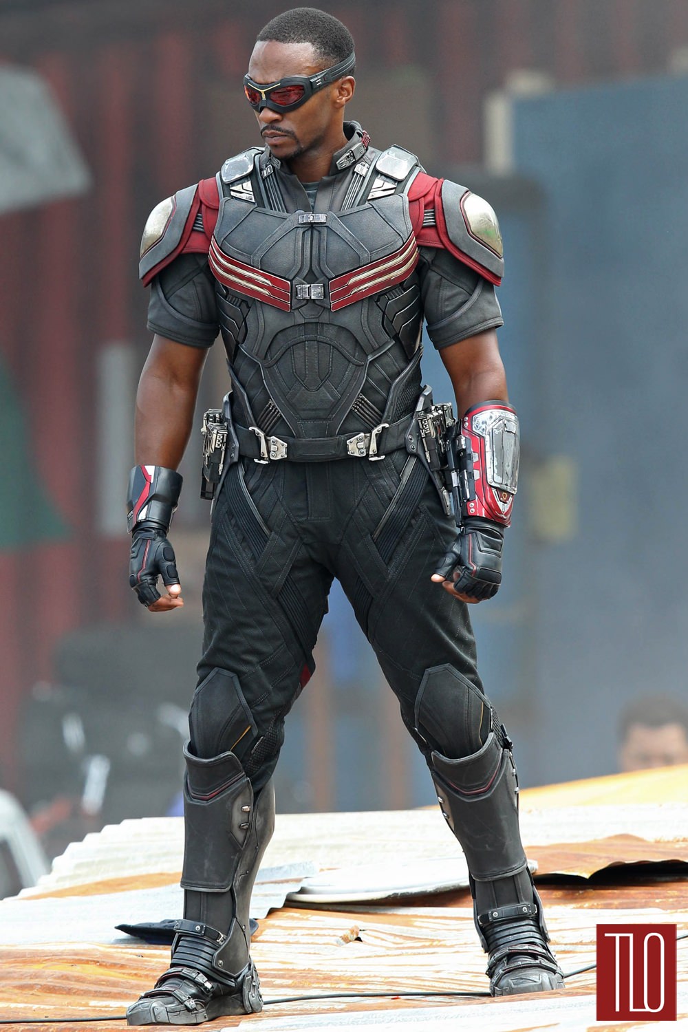 Anthony-Mackie-On-Movie-Set-Captain-America-Civil-War-Costumes-Tom-Lorenzo-Site-TLO (1)