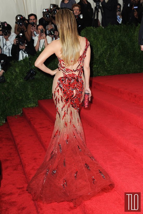 Jennifer-Lopez-2015-Met-Gala-Red-Carpet-Fashion-Atelier-Versace-Tom-Lorenzo-Site-TLO (7)
