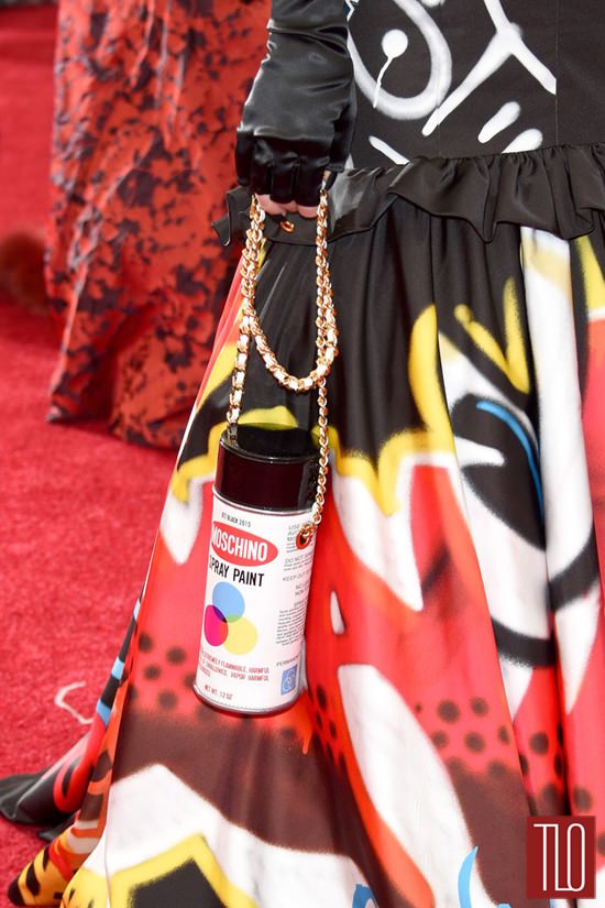 Katy-Perry-2015-Met-Gala-Red-Carpet-Fashion-Moschino-Tom-Lorenzo-Site-TLO (5)