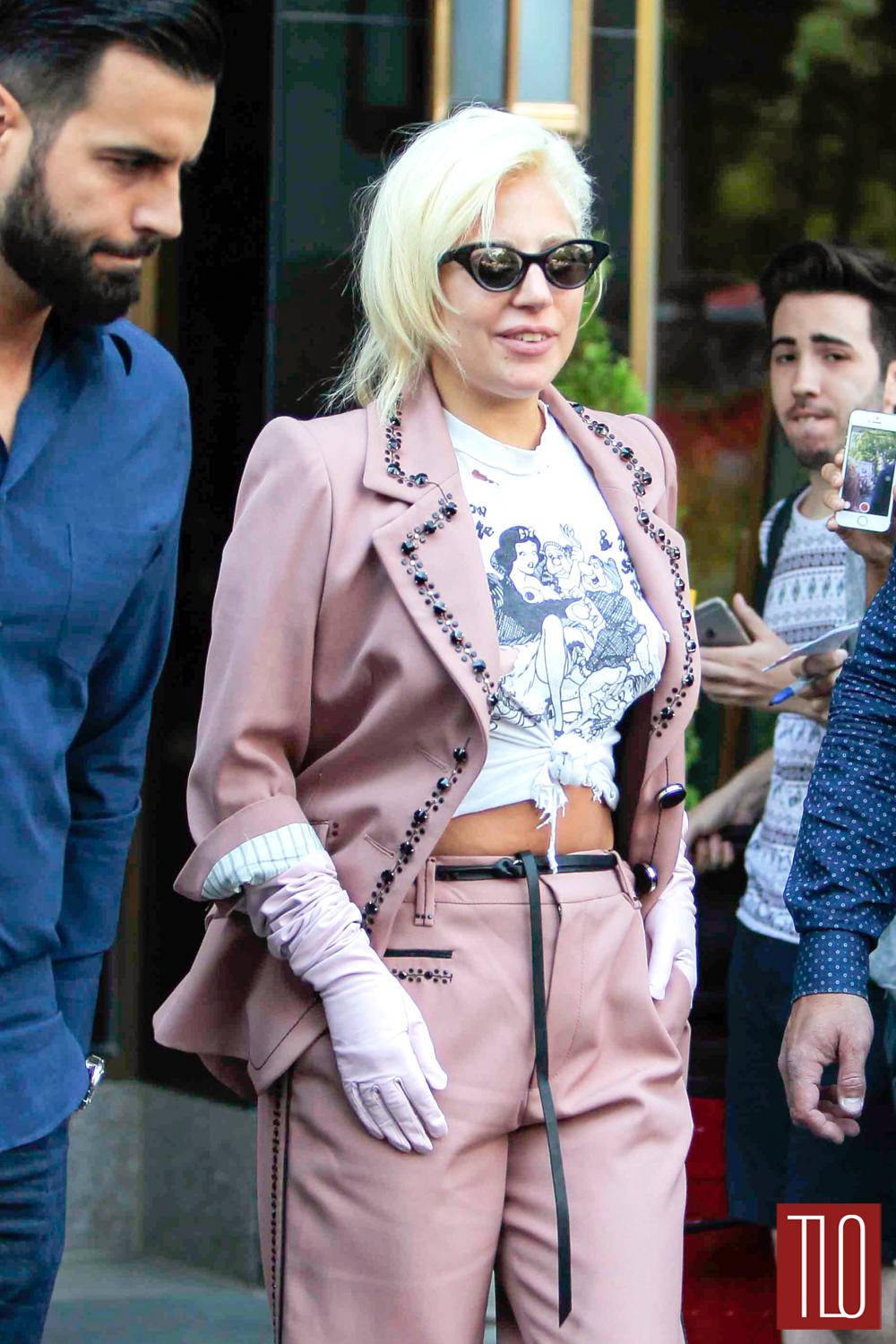 Lady-Gaga-GOTSNYC-Marc-Jacobs-Street-Style-Tom-Lorenzo-Site-TLO (1)