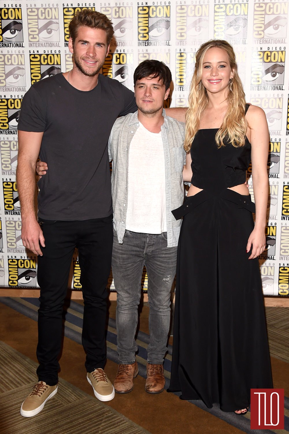 Liam-Hemsworth-Josh-Hutcherson-Jennifer-Lopez-The-Hunger-Games-Panel-Comic-Con-2015-Tom-Lorenzo-Site-TLO (1)