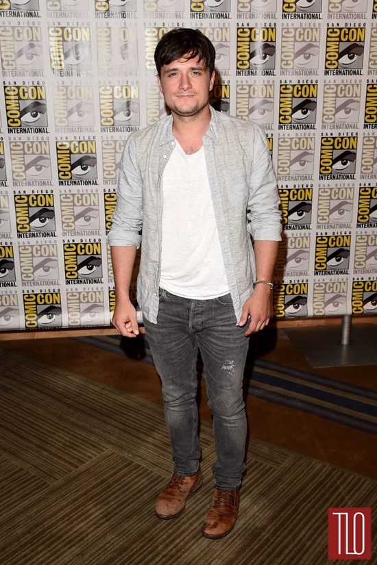 Liam-Hemsworth-Josh-Hutcherson-Jennifer-Lopez-The-Hunger-Games-Panel-Comic-Con-2015-Tom-Lorenzo-Site-TLO (7)