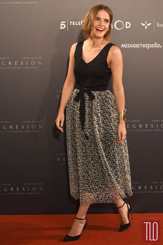 Emma-Watson-Regression-Madrid-Photocall-Red-Carpet-Fashion-Christopher-Kane-Tom-Lorenzo-Site-TLO (3)