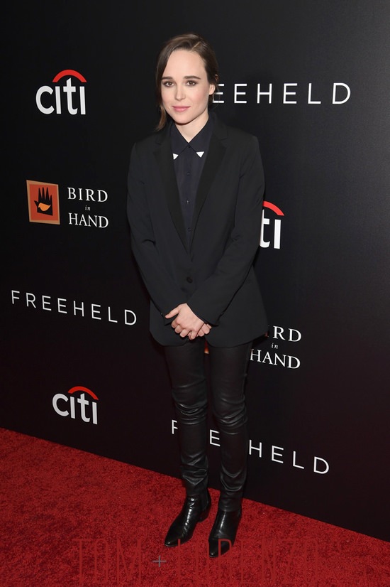 Ellen-Page-Julianne-More-Freeheld-NY-Premiere-Red-Carpet-Saint-Laurent-Tom-Lorenzo-Site-TLO (3)