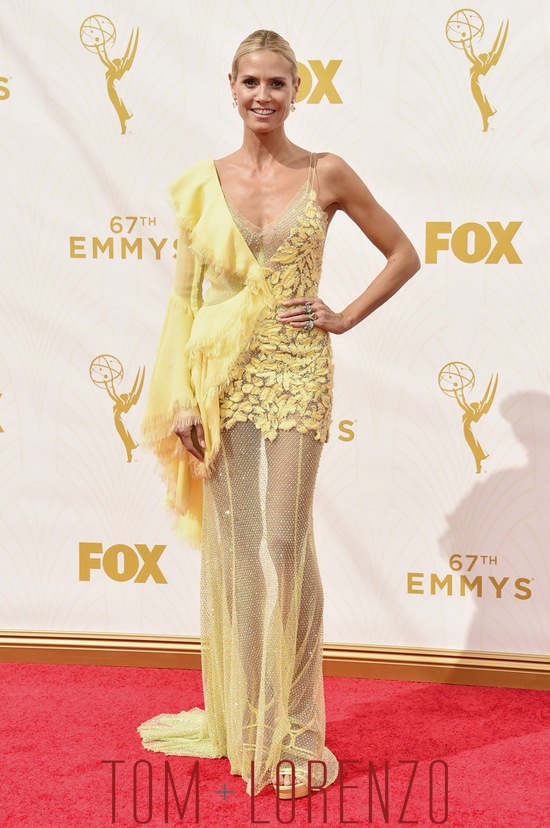 Heidi-Klum-2015-Emmy-Awards-Red-Carpet-Fashion-Atelier-Versace-Tom-Lorenzo-Site-TLO (2)