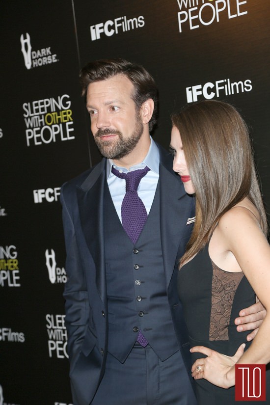 Jason-Sudeikis-Alison-Brie-Alison-Brie-Sleeping-With-Other-People-Los-Angeles-Premiere-Red-Carpet-Fashion-Tom-Lorenzo-Site-TLO (7)