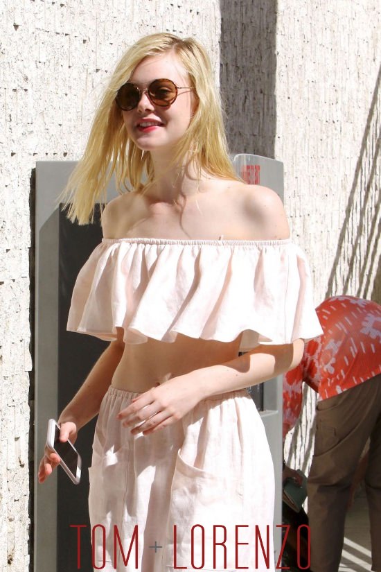 Elle-Fanning-GOTS-Hollywood-WOWPTS-Street-Style-Tom-Lorenzo-Site (5)
