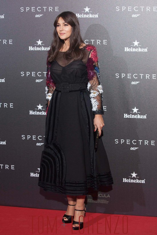 Monica-Bellucci-Spectre-Madrid-Premiere-Photo-Call-Fashion-Dolce-Gabbana-Tom-Lorenzo-Site (10)
