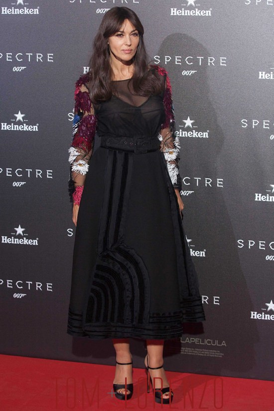 Monica-Bellucci-Spectre-Madrid-Premiere-Photo-Call-Fashion-Dolce-Gabbana-Tom-Lorenzo-Site (6)