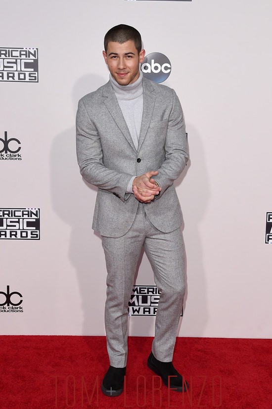 11-Nick-Jonas-2015-American-Music-Awards-Red-Carpet-Fashion-Tom-Lorenzo-Site
