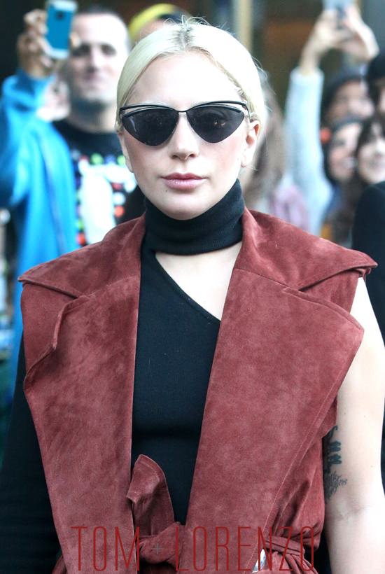 Lady-Gaga-GOTSNYC-MB70SE-Street-Style-Tom-Lorenzo-Site (5)