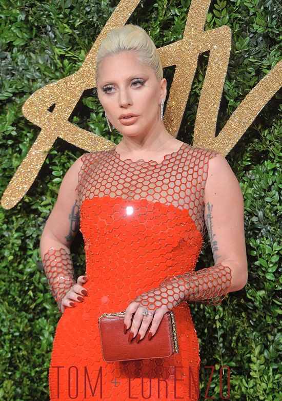 Lady-Gaga-Style-Double-Shot-British-Fashion-Awards-GOTS-Street-Style-Tom-Lorenzo-Site (7)