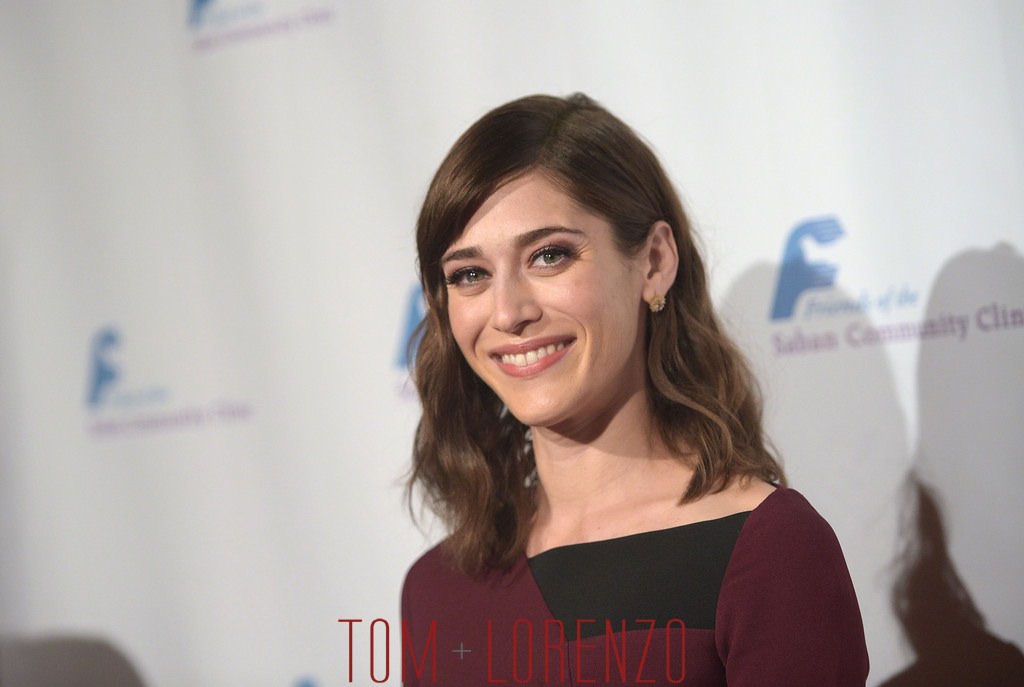 Lizzy Caplan in Roland Mouret at the Saban Community Clinic's 39th Annual  Dinner Gala - Tom + Lorenzo