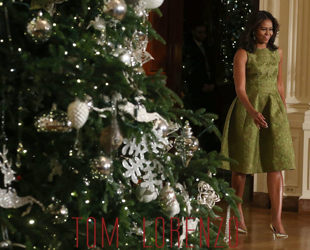 Michelle-Obama-White-House-Christmas-Decorations-2015-Fashion-Michael-Kors-Tom-Lorenzo-Site (1)