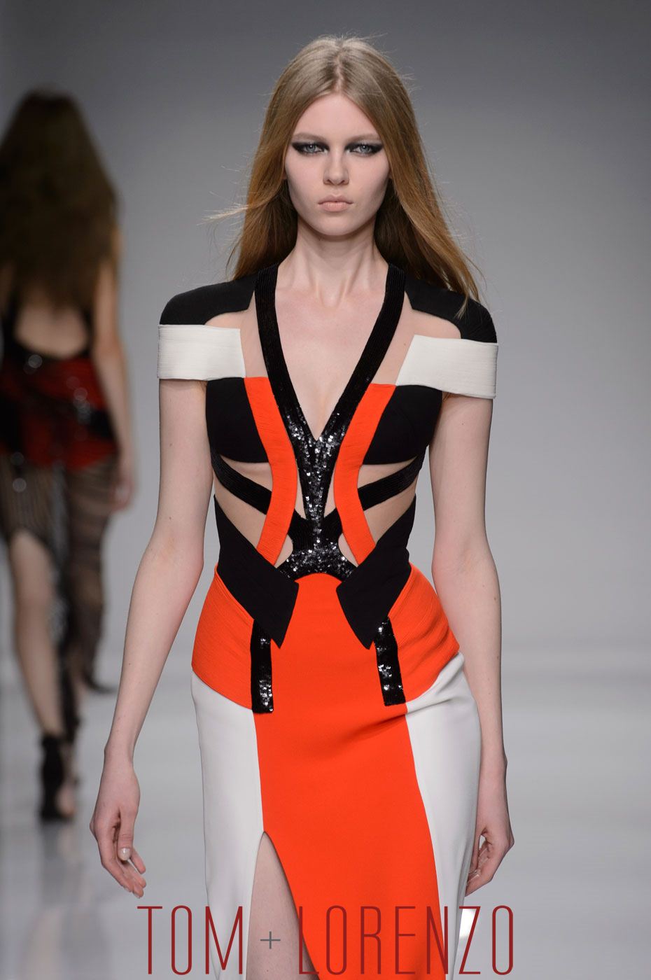 Atelier-Versace-Spring-2016-Collection-Fashion-Tom-Lorenzo-Site (1)