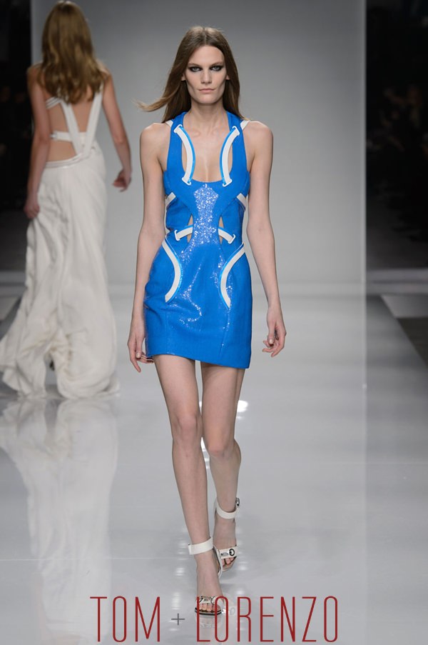 Atelier-Versace-Spring-2016-Collection-Fashion-Tom-Lorenzo-Site (9)