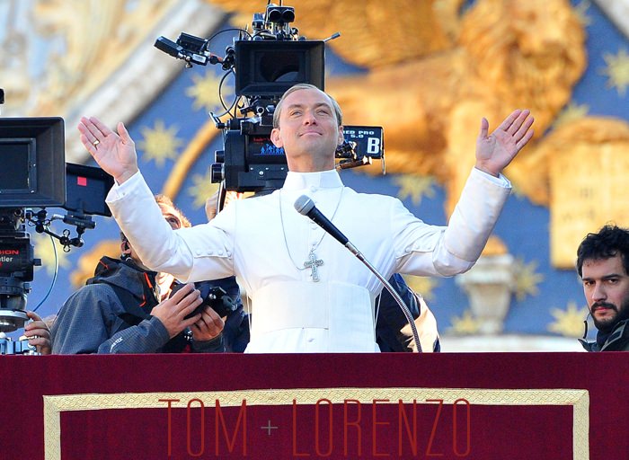 Jude-Law-TV-Set-HBO-The-Young-Pope-Tom-Lorenzo-Site (11)
