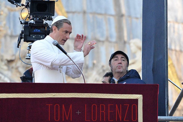 Jude-Law-TV-Set-HBO-The-Young-Pope-Tom-Lorenzo-Site (6)