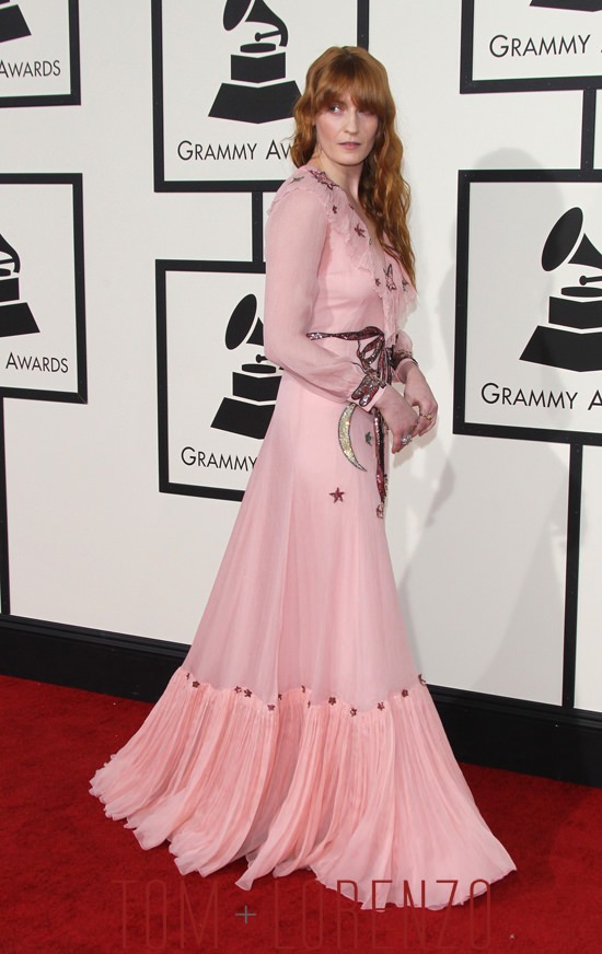 Florence-Welch-Grammy-Awards-2016-Red-Carpet-Fashion-Gucci-Tom-Lorenzo-Site (8)