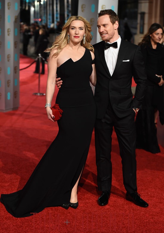 Kate-Winslet-Michael-Fasbender-BAFTA_2016-Red-Carpet-Fashion-Antonio-Berardi-Burberry-Tom-Lorenzo-Site (2)