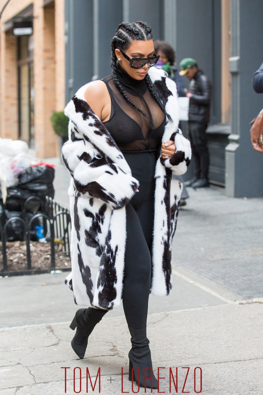 Kim-Kardashian-BWFC-Street-Style-Fashion-GOTSNYC-NYFW-Tom-Lorenzo-Site (1)