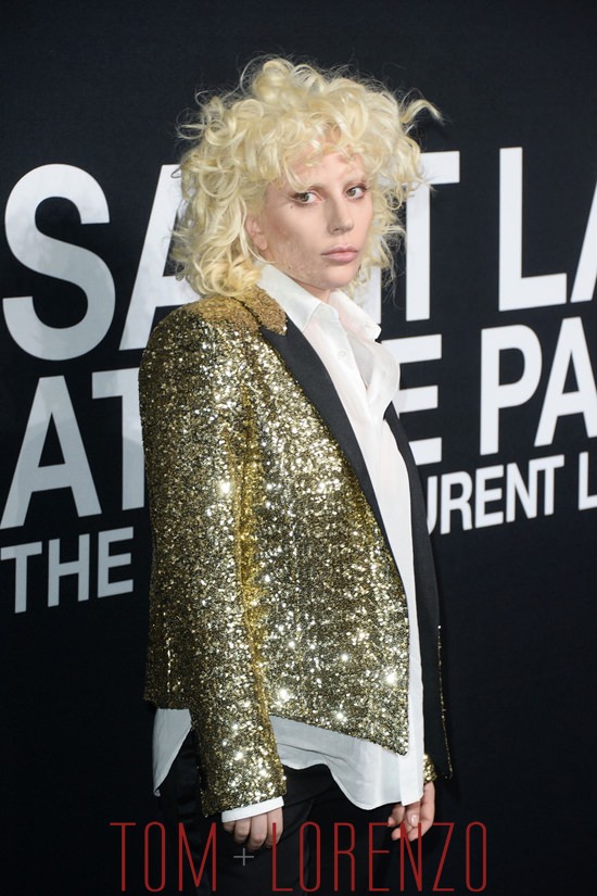 Lady-Gaga-Saint-Laurent-Show-Red-Carpet-Fashion-Tom-Lorenzo-Site (5)